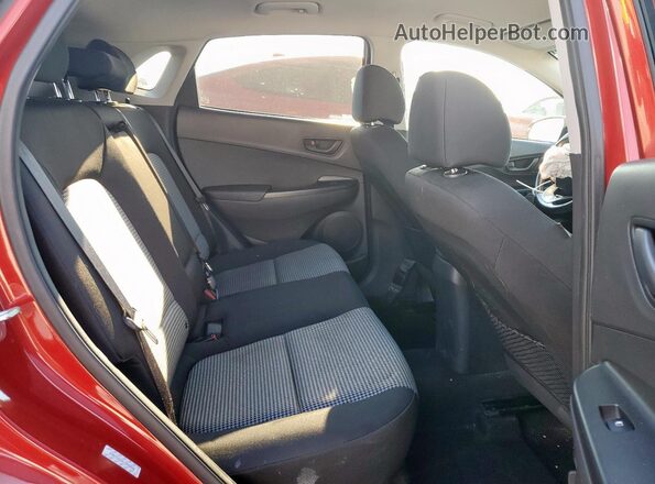 KM8K22AA2LU592628 2020 HYUNDAI KONA Красный Вид задней части салона