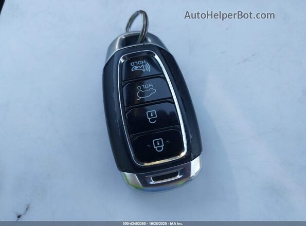 KM8K22AA9LU541806 2020 HYUNDAI KONA Light Blue Dashboard view