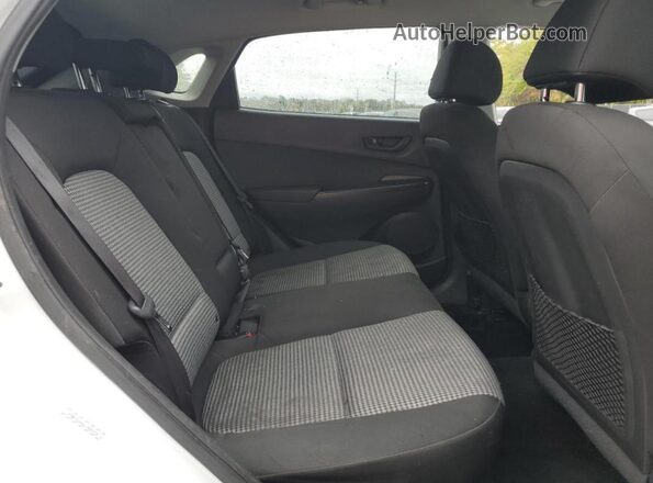 KM8K2CAA5LU593276 2020 HYUNDAI KONA Белый Вид задней части салона