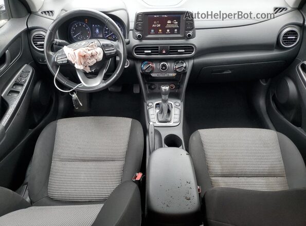 KM8K2CAA5LU593276 2020 HYUNDAI KONA Белый Вид панели приборов