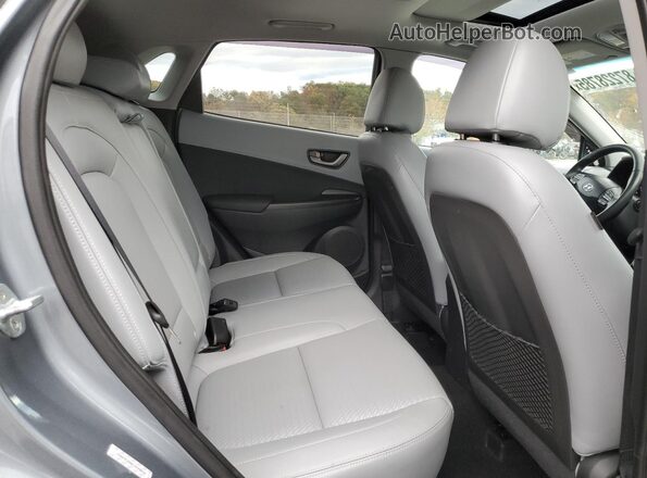 KM8K5CA50LU449810 2020 HYUNDAI KONA Silver Widok wnętrza z tyłu