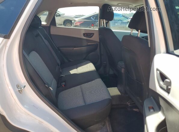 KM8K62AA7LU453115 2020 HYUNDAI KONA Белый Вид задней части салона