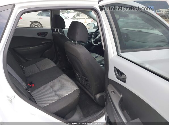 KM8K6CAA2MU622366 2021 HYUNDAI KONA White 