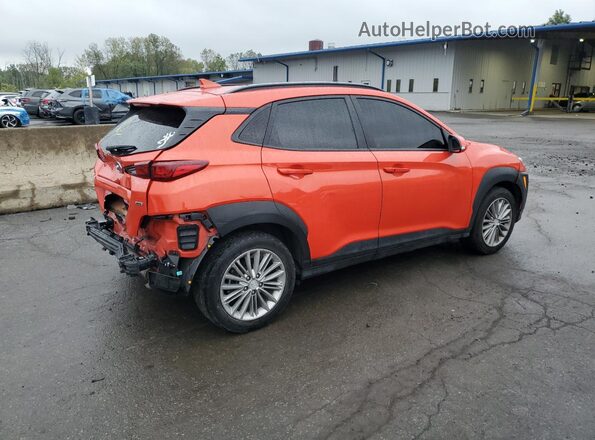 KM8K6CAA7LU526201 2020 HYUNDAI KONA Оранжевый Задняя правая четверть