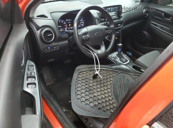 KM8K6CAA7LU526201 2020 HYUNDAI KONA Оранжевый Вид панели приборов