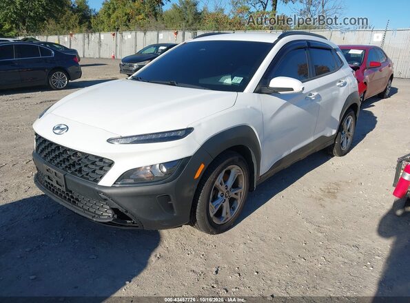 KM8K6CAB4NU832557 2022 HYUNDAI KONA Белый Передняя левая четверть