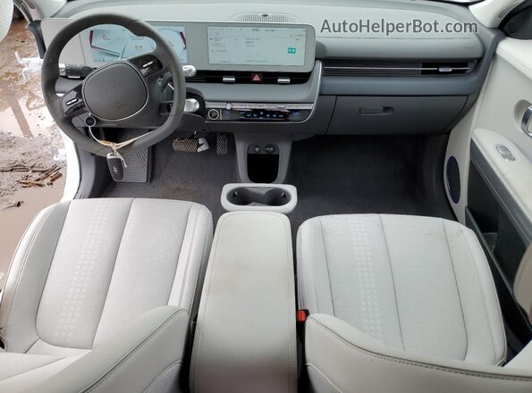 KM8KNDAF4PU201953 2023 HYUNDAI IONIQ White Dashboard view