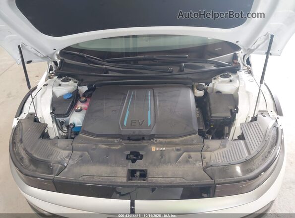 KM8KNDDF9RU253349 2024 HYUNDAI IONIQ 5 White უკანა ხედი