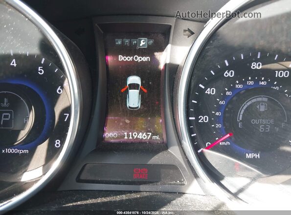 KM8SR4HF8GU132890 2016 HYUNDAI SANTA FE White 