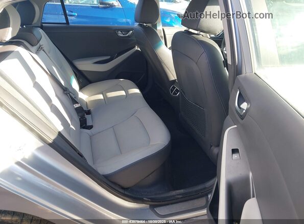 KMHC05LC5NU273365 2022 HYUNDAI IONIQ HYBRID Silver Vista de la etiqueta del VIN