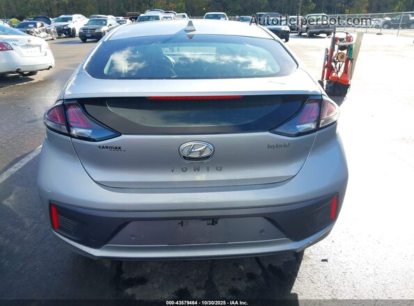 KMHC05LC5NU273365 2022 HYUNDAI IONIQ HYBRID Silver 