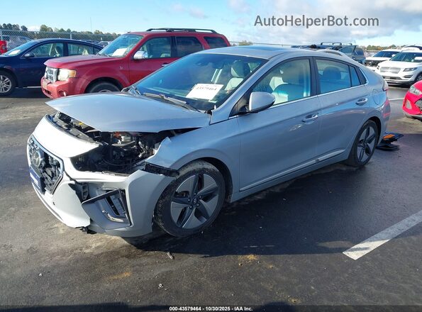 KMHC05LC5NU273365 2022 HYUNDAI IONIQ HYBRID Silver Vista tres cuartos delantera izquierda