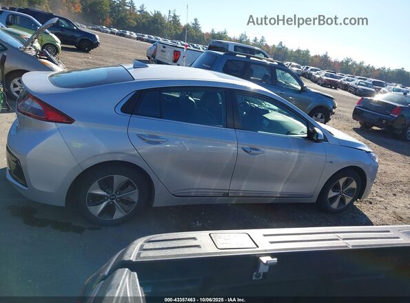 KMHC05LH7KU044080 2019 HYUNDAI IONIQ ELECTRIC Silver Widok wnętrza z tyłu