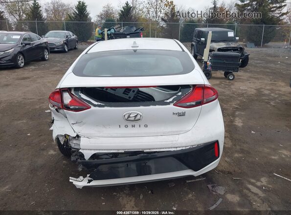 KMHC65LC3HU030611 2017 HYUNDAI IONIQ HYBRID White 