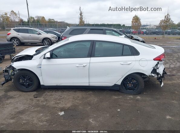 KMHC65LC3HU030611 2017 HYUNDAI IONIQ HYBRID White Панорамний вид салону 360°