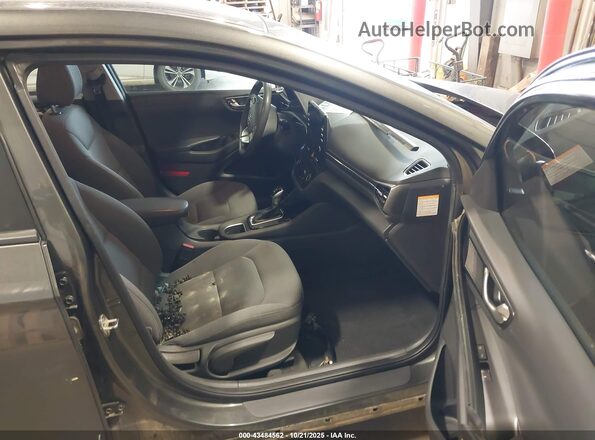 KMHC65LC3NU285576 2022 HYUNDAI IONIQ HYBRID Gray Front interior view
