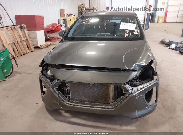 KMHC65LC3NU285576 2022 HYUNDAI IONIQ HYBRID Gray Rear interior view