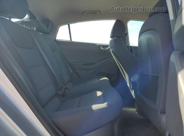 KMHC65LC4JU075708 2018 HYUNDAI IONIQ Gray უკანა სავარძლების ხედი