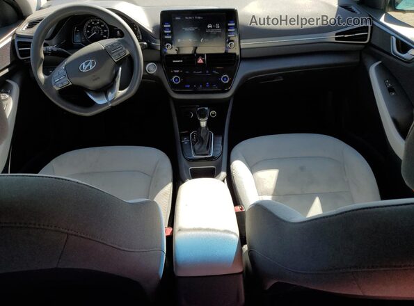 KMHC65LC4MU246560 2021 HYUNDAI IONIQ White 