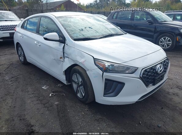 KMHC65LC7LU232196 2020 HYUNDAI IONIQ HYBRID White Front view
