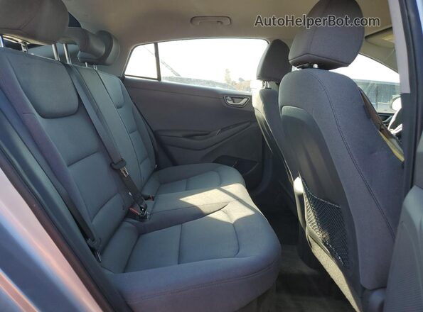 KMHC65LC8NU274329 2022 HYUNDAI IONIQ Silver Widok tylnych siedzeń