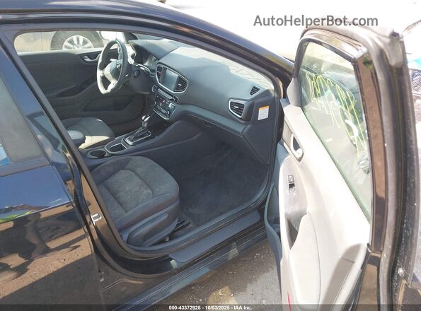 KMHC65LC9JU064235 2018 HYUNDAI IONIQ HYBRID Black Widok wnętrza z przodu