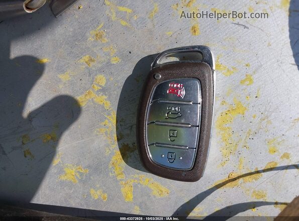 KMHC65LC9JU064235 2018 HYUNDAI IONIQ HYBRID Black Widok deski rozdzielczej