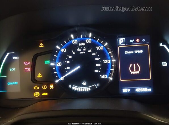KMHC65LCXHU057496 2017 HYUNDAI IONIQ HYBRID Silver Вид задніх сидінь