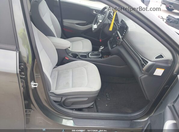 KMHC65LCXNU281315 2022 HYUNDAI IONIQ HYBRID Gray წინა სალონის ხედი