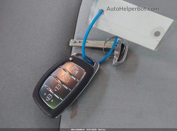 KMHC65LD0MU253014 2021 HYUNDAI IONIQ PLUG-IN HYBRID Silver 
