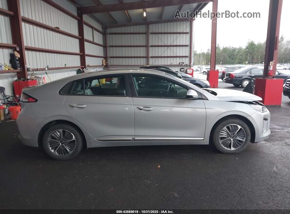 KMHC65LD0MU253014 2021 HYUNDAI IONIQ PLUG-IN HYBRID Silver 