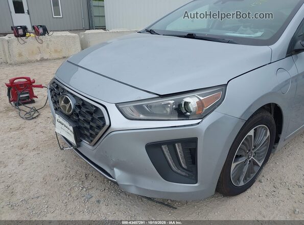 KMHC65LD2NU272519 2022 HYUNDAI IONIQ PLUG-IN HYBRID Silver Вид спереду