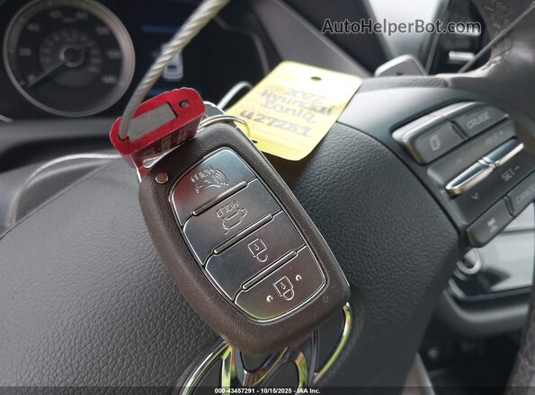 KMHC65LD2NU272519 2022 HYUNDAI IONIQ PLUG-IN HYBRID Silver Вид панелі приладів
