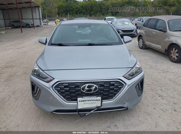 KMHC65LD2NU272519 2022 HYUNDAI IONIQ PLUG-IN HYBRID Silver Вид задньої частини салону