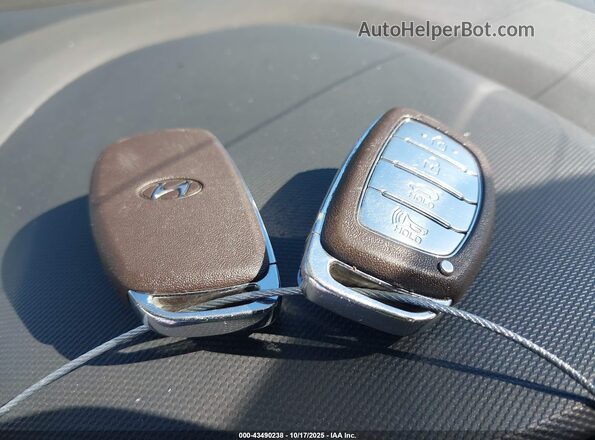 KMHC65LD3KU111463 2019 HYUNDAI IONIQ PLUG-IN HYBRID Black Вид панелі приладів