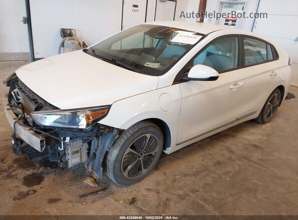 KMHC65LDXNU276771 2022 HYUNDAI IONIQ PLUG-IN HYBRID White Передня ліва чверть