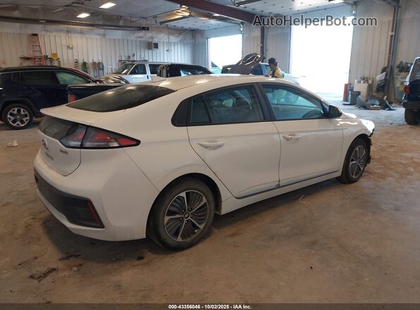 KMHC65LDXNU276771 2022 HYUNDAI IONIQ PLUG-IN HYBRID White Задня права чверть