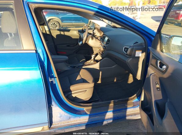 KMHC75LC1HU045752 2017 HYUNDAI IONIQ HYBRID Blue Սալոնի դիմացի տեսք