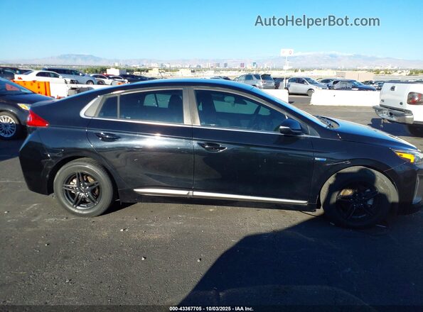 KMHC75LC4HU024667 2017 HYUNDAI IONIQ HYBRID Black Vista interior trasera