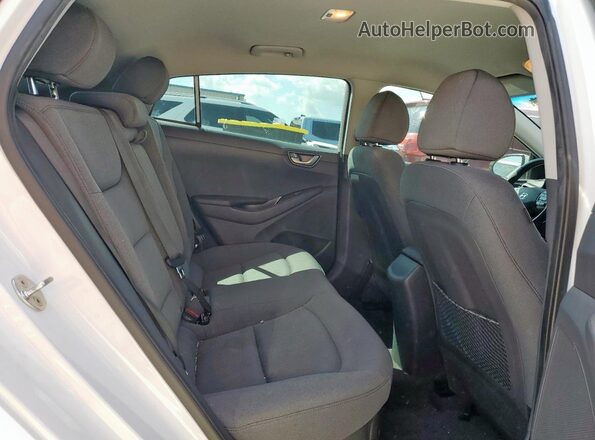 KMHC75LC6MU260800 2021 HYUNDAI IONIQ Белый Вид задних сидений
