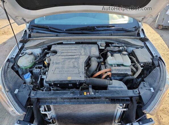 KMHC75LCXHU024754 2017 HYUNDAI IONIQ Silver Vista interior trasera