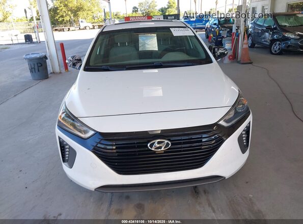 KMHC85LC4HU020910 2017 HYUNDAI IONIQ HYBRID White Vista del cuadro de instrumentos