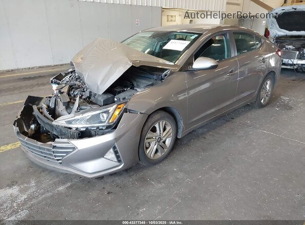 KMHD84LFXLU099324 2020 HYUNDAI ELANTRA Silver Vista tres cuartos delantera izquierda
