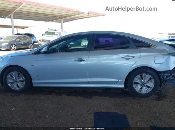 KMHE24L3XJA078533 2018 HYUNDAI SONATA HYBRID Silver 