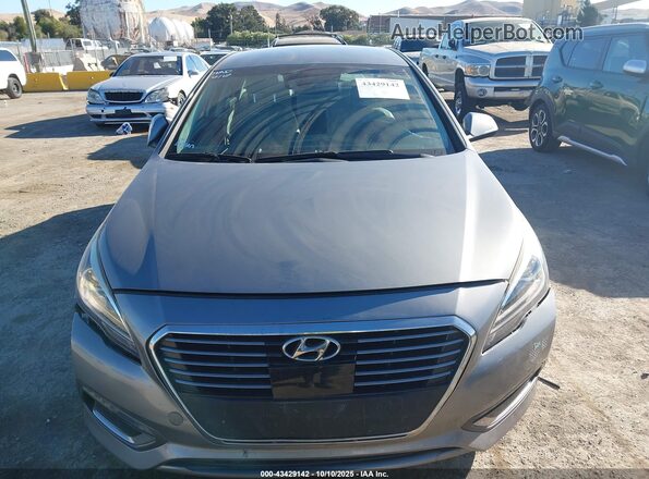 KMHE54L28HA063330 2017 HYUNDAI SONATA PLUG-IN HYBRID Gray Widok wnętrza z tyłu