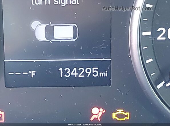 KMHH35LE1KU094623 2019 HYUNDAI ELANTRA GT Silver 
