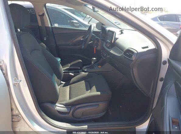 KMHH35LE2JU013918 2018 HYUNDAI ELANTRA GT Gray წინა სალონის ხედი