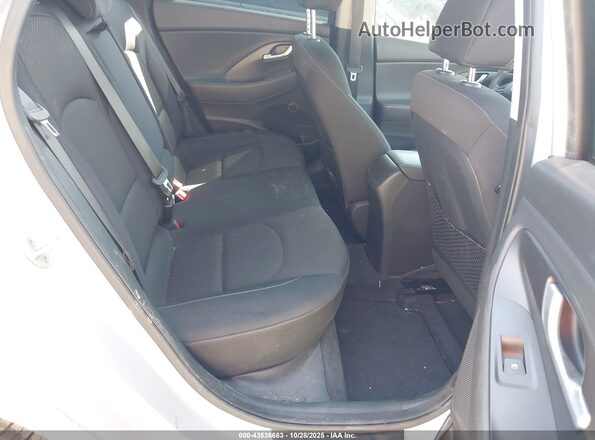KMHH35LE2JU013918 2018 HYUNDAI ELANTRA GT Gray VIN კოდის სტიკერის ხედი