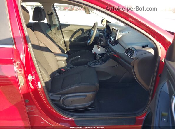 KMHH35LE2KU089415 2019 HYUNDAI ELANTRA GT Red Вид салону спереду