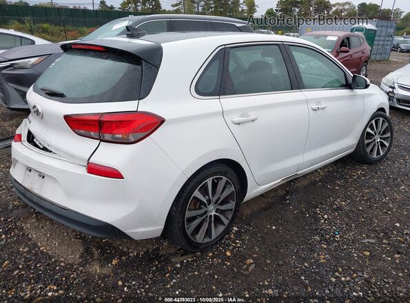 KMHH35LE5JU076639 2018 HYUNDAI ELANTRA GT White 